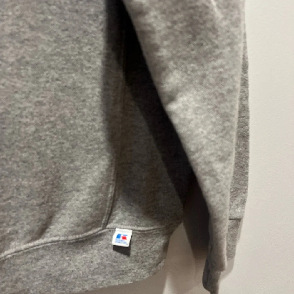 Vintage Russell Athletic Sweatshirt Gray Pullover Crewneck Medium‎
